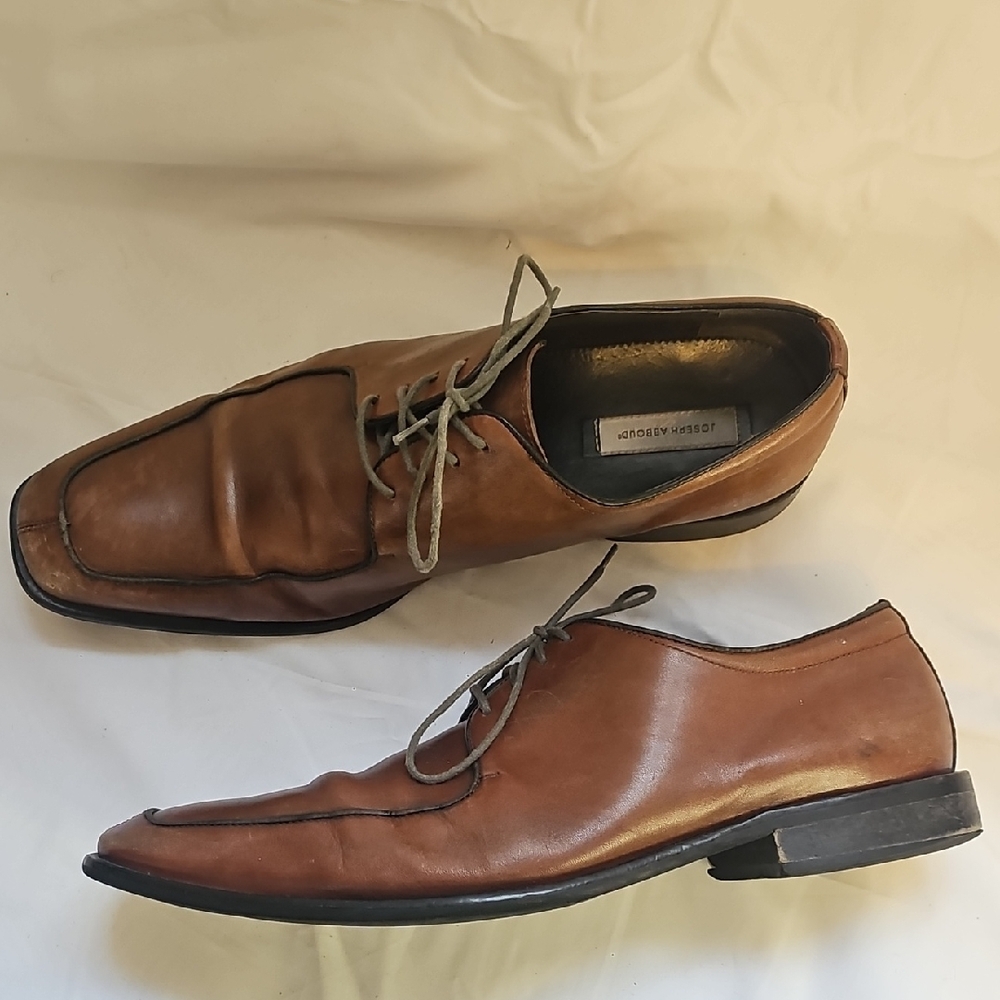 Joseph Abboud Brown Oxford Dress Shoes with Sleek Design